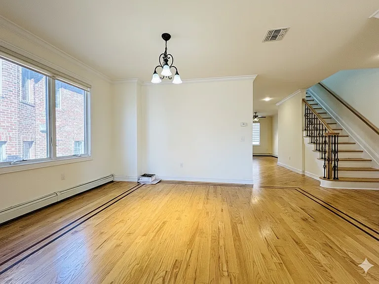 25 W Edsall Ave #A — Photo 3