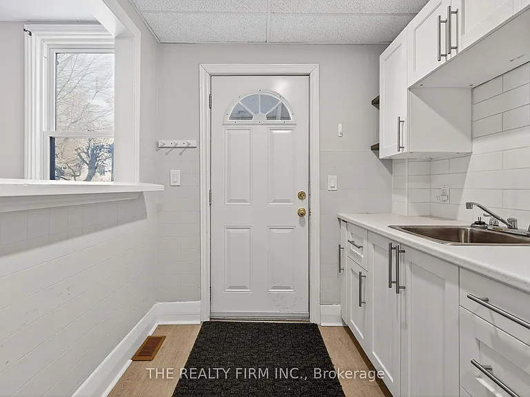 312 Piccadilly St #2 — Photo 2