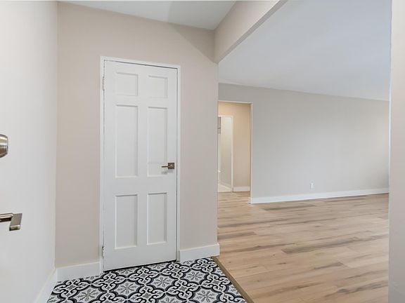 4th image of 6322 Oakland Ave