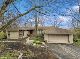 501 Robinwood Ln, Wheaton, IL
