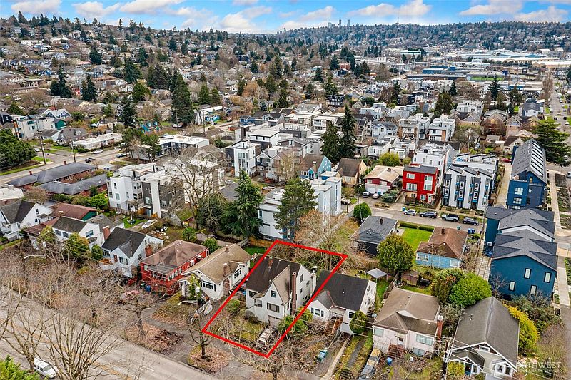 2nd image of 837 NW Market Street