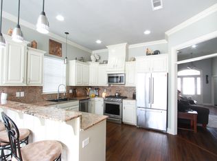 8412 Le Marie Ct, Denham Springs, LA 70706