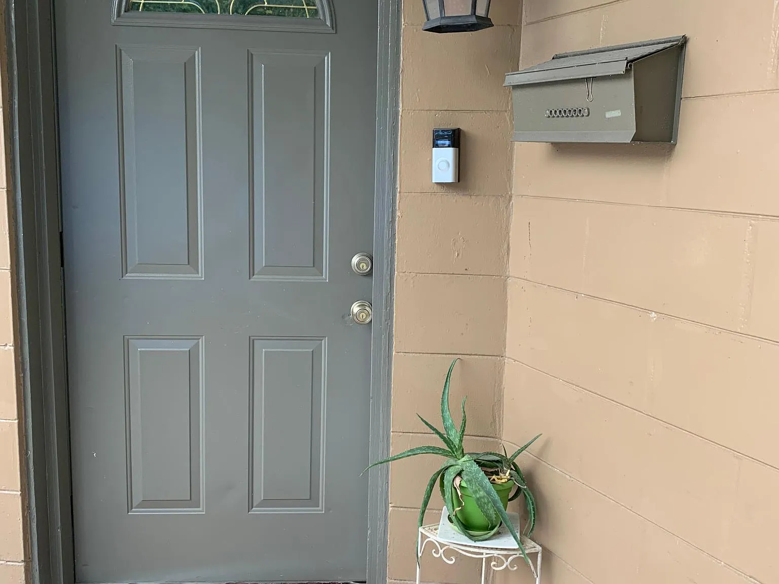 1 bed, 350 sqft, $1,000 — Photo 1