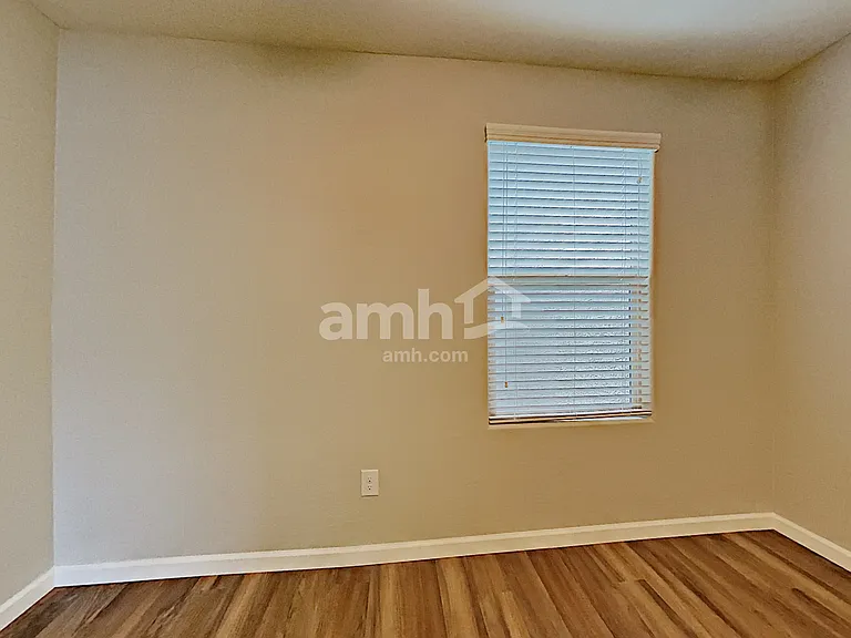 20747 W Maiden Ln — Photo 15