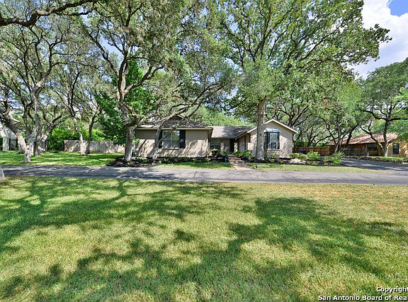 2nd image of 112 Mossy Cup Ln W
