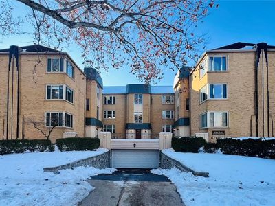 7544 York Dr APT 3E, Saint Louis, MO, 63105