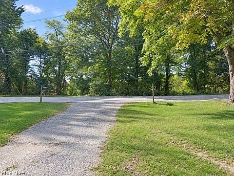 2nd image of 209 Riverside Dr