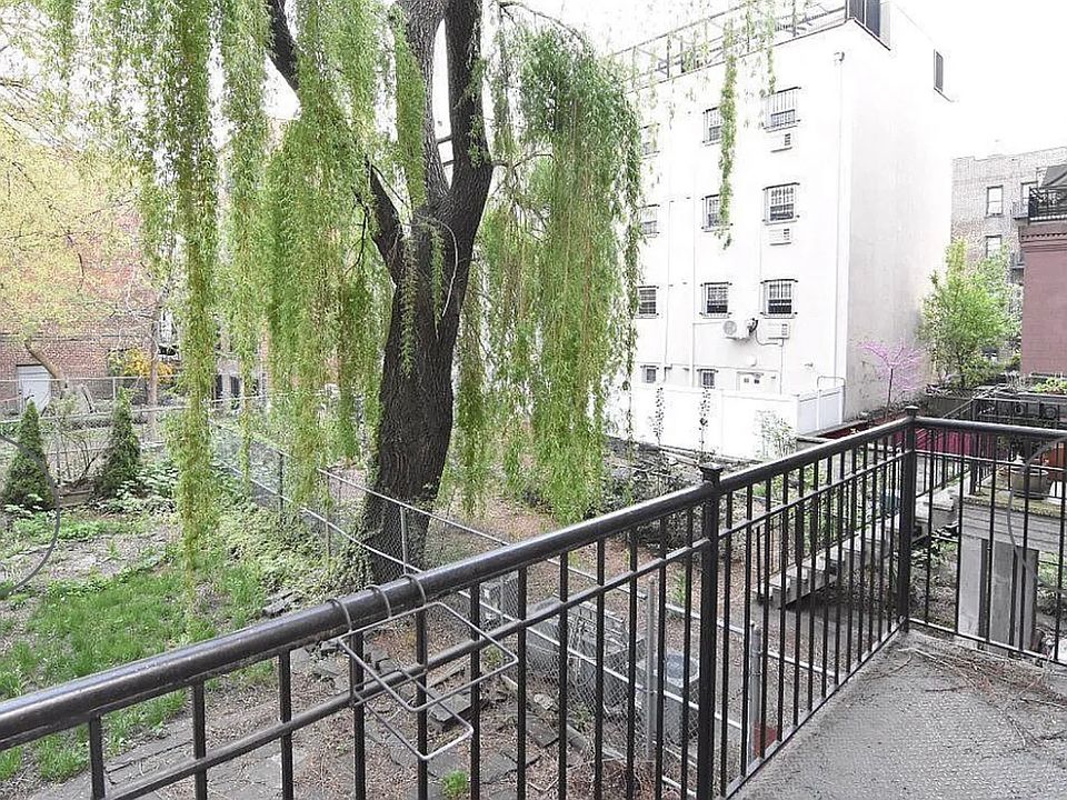 1st image of 2109 5th Ave APT 2