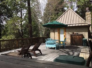 27951 Lakes Edge Rd, Lake Arrowhead, CA 92352