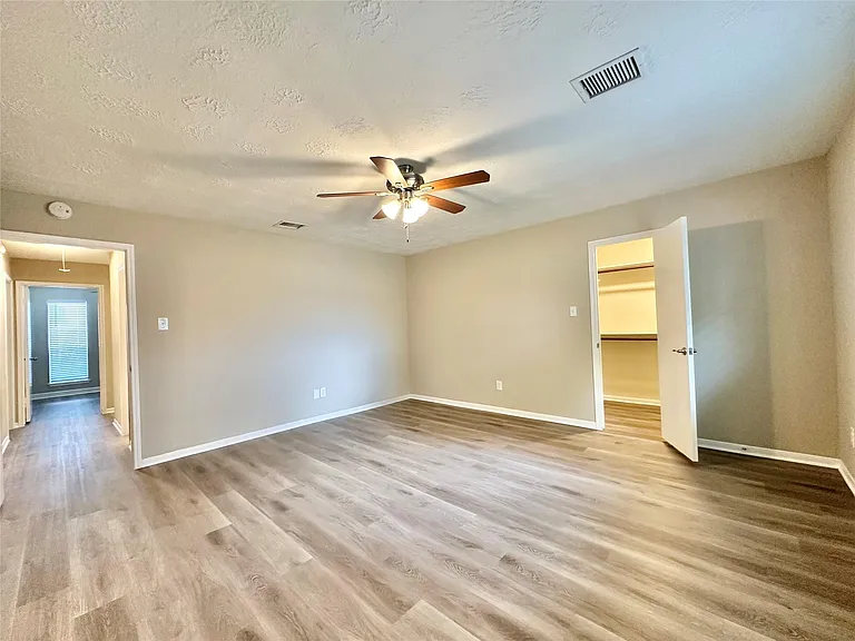 1514 Park Meadow Dr — Photo 9