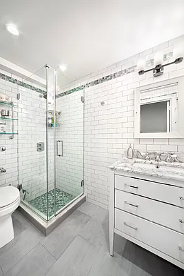 Sold by Patrick Quagliano, LREB | media 9