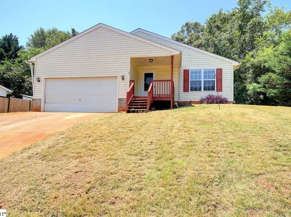 305 Ridgeover Dr, Greenville, SC 29617