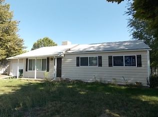 876 N Laverde St, Layton, UT 84041