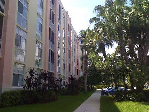 1st image of 9725 NW 52nd St APT 319