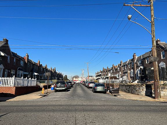 5th image of 4211 Tudor St