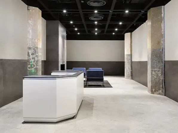 475 Kent Avenue image 10 of 10