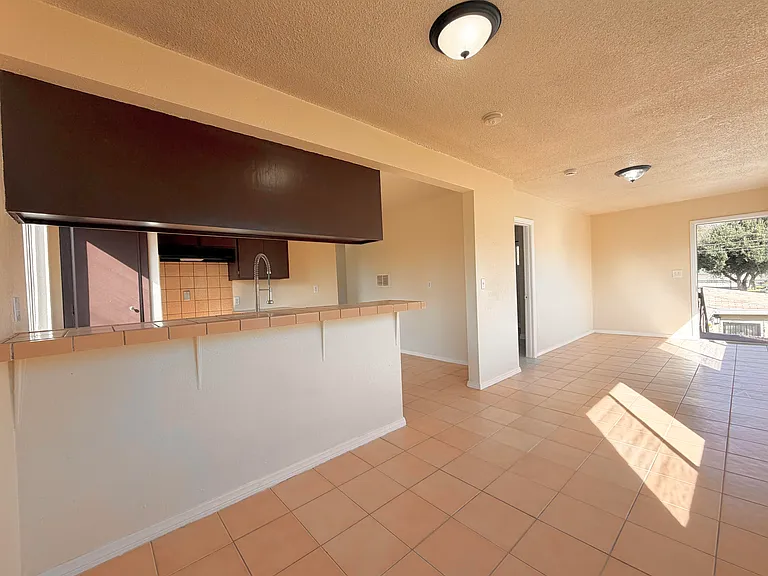 11426 McGirk Ave #D — Photo 2
