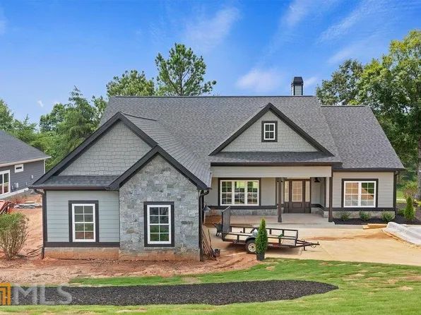 59 Coneflower Ln, Toccoa, GA 30577