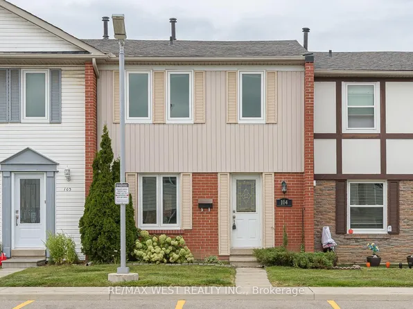 900 S Central Park Dr #104, Brampton, ON L6S 3J6
