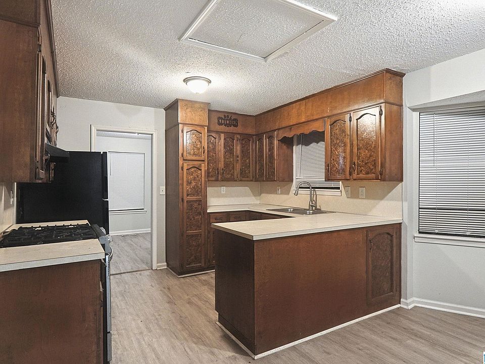 10th image of 9925 Miller Ave