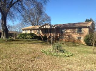 232 Valhalla Dr, Harrisburg, NC 28075