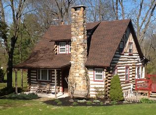 1240 N Browns Dam Dr, New Oxford, PA 17350