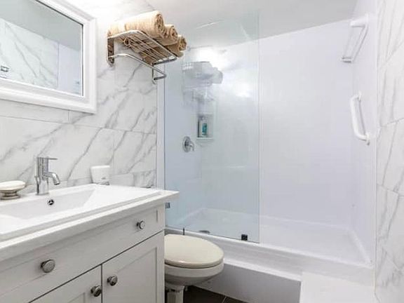 5th image of 3429 Galt Ocean Dr #2