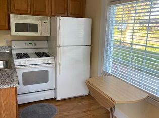 119 N Hickory Rd, Sterling, VA 20164