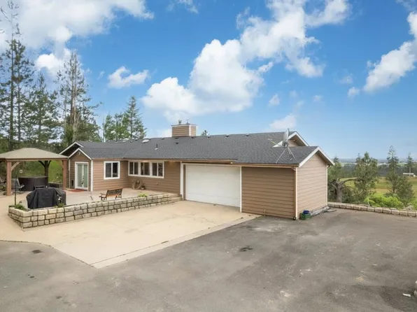 16630 E Foothills Dr, Spokane, WA 99217