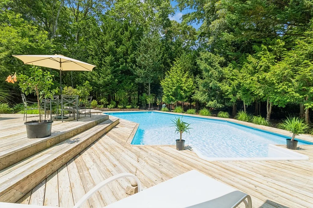 Updated - Meticulous Post Modern Rental — Photo 1