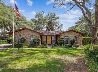 3246 Bent Oak Dr, Pensacola, FL 32526