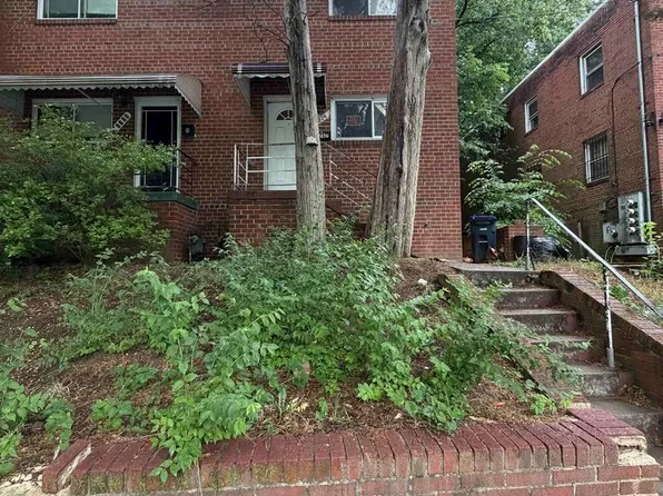 4226 Livingston Rd SE, Washington, DC 20032