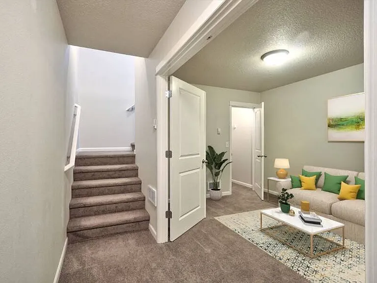 Lookout at the Ridge Apartments — Photo 3