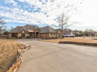 3219 Crossbridge Cir, Granbury, TX 76049