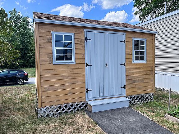 3rd image of 665 Saco St Lot 217