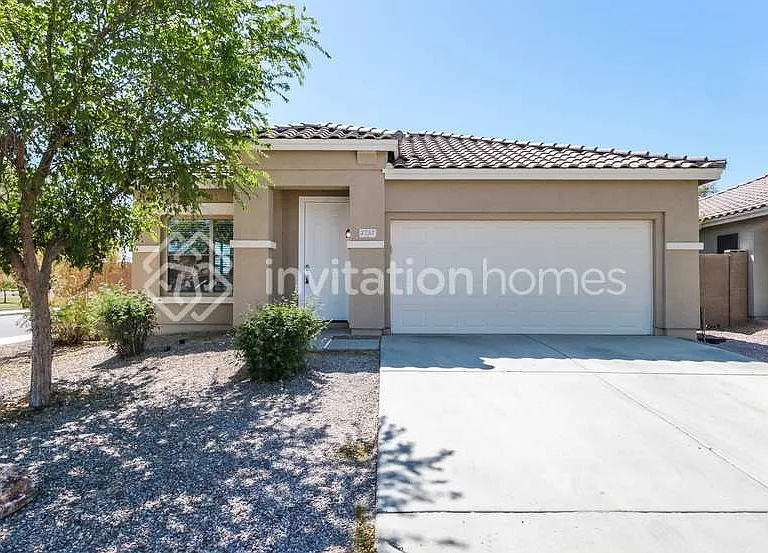 2757 W San Carlos Ln — Photo 1