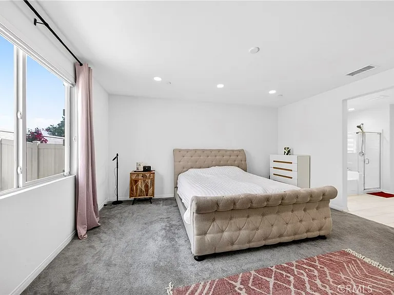 9521 Venetian Way — Photo 32