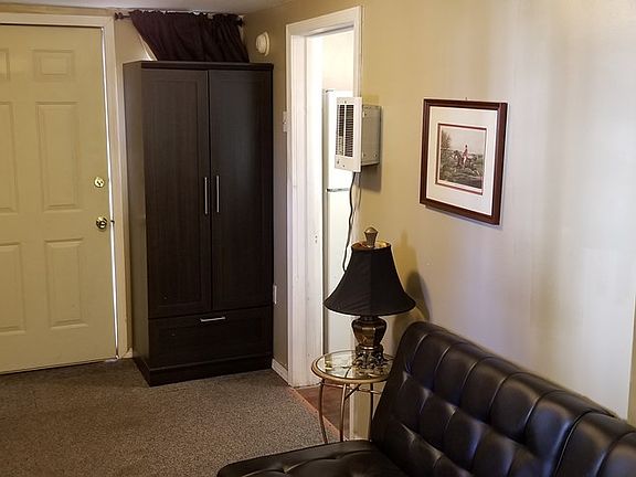 5th image of 326 N Kanawha St #B