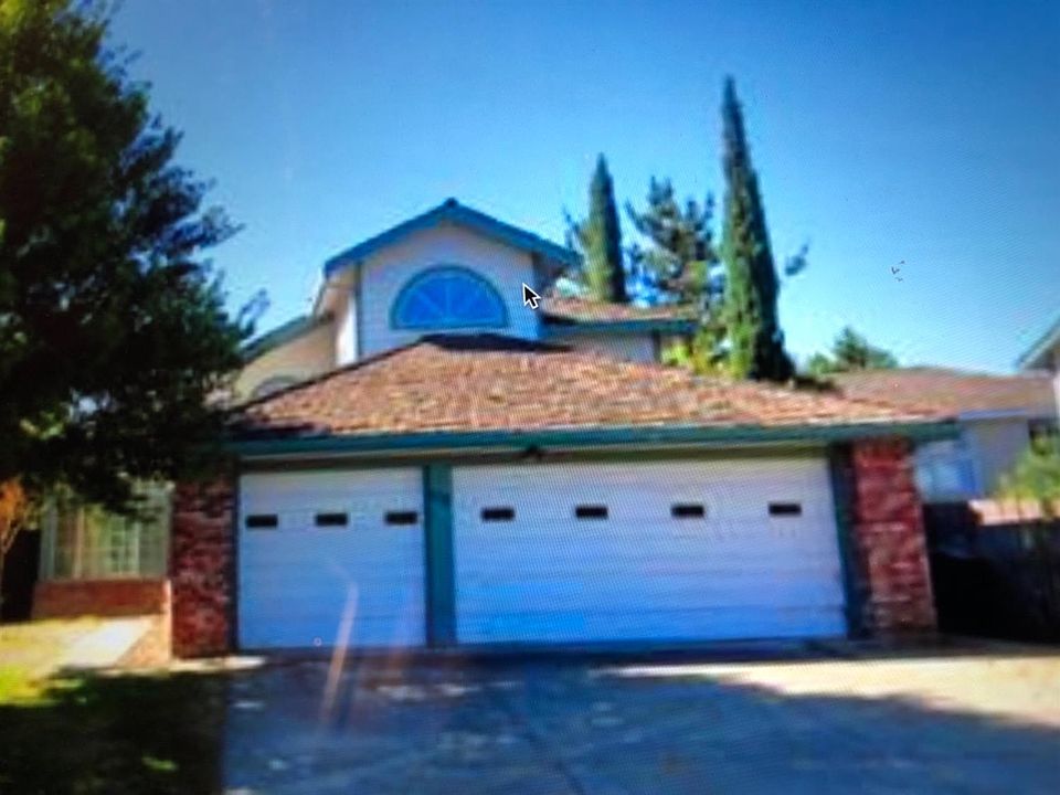 1st image of 8520 Ivy Creek Dr
