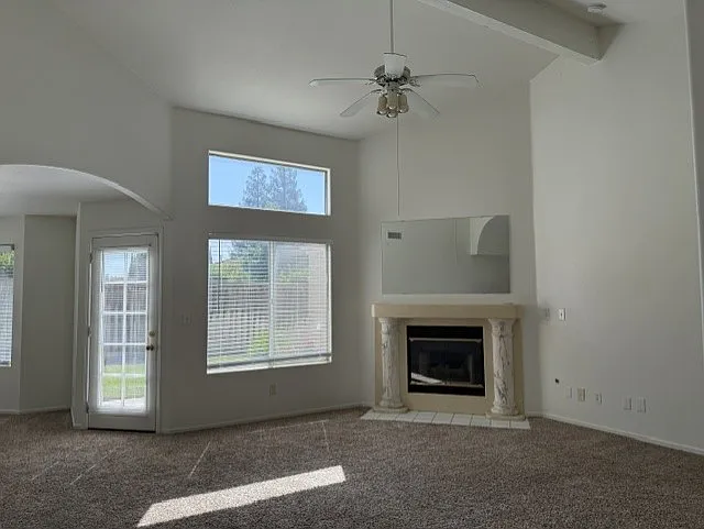 3 bed, 1338 sqft, $2,095 — Photo 4