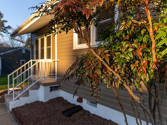 4th image of 7744 Hansley Dr #1