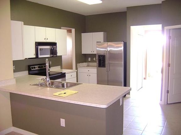 2nd image of 22511 Laureldale Dr