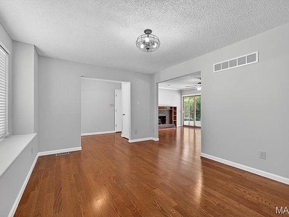 5th image of 1421 Nancy Lee Dr