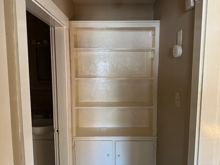 1700 Johnson Dr — Photo 3
