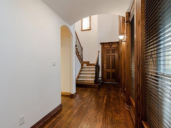 4th image of 5458 Keswick Dr