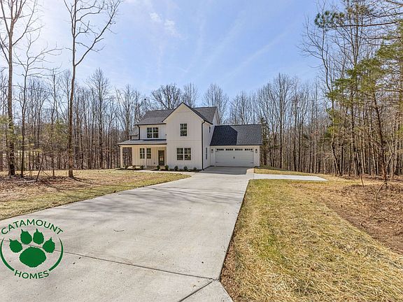 2nd image of 1033 Walnut Grove Rd