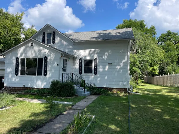 304 College Ave N, Fulda, MN 56131