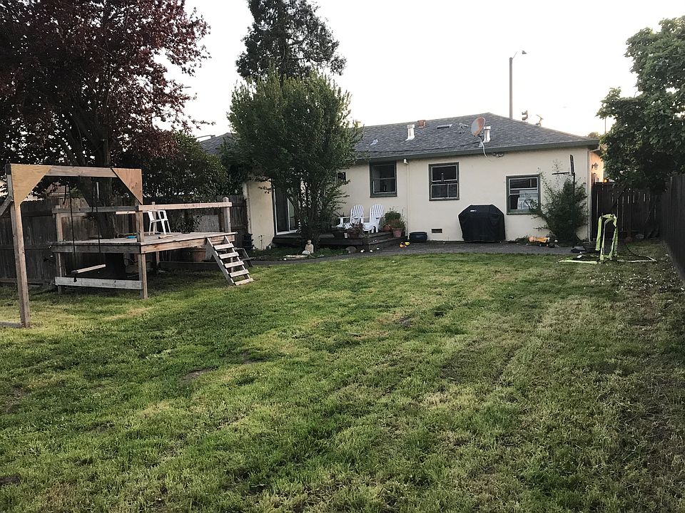 2nd image of 1550 S Novato Blvd