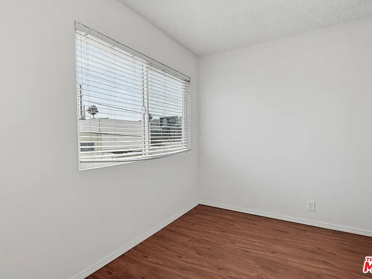 515 N Alfred St #204 — Photo 22