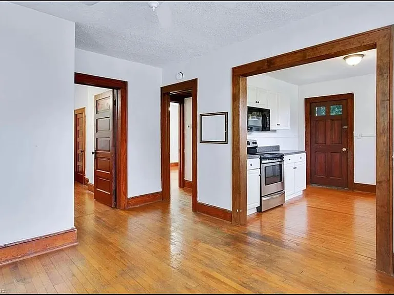 Dining rm